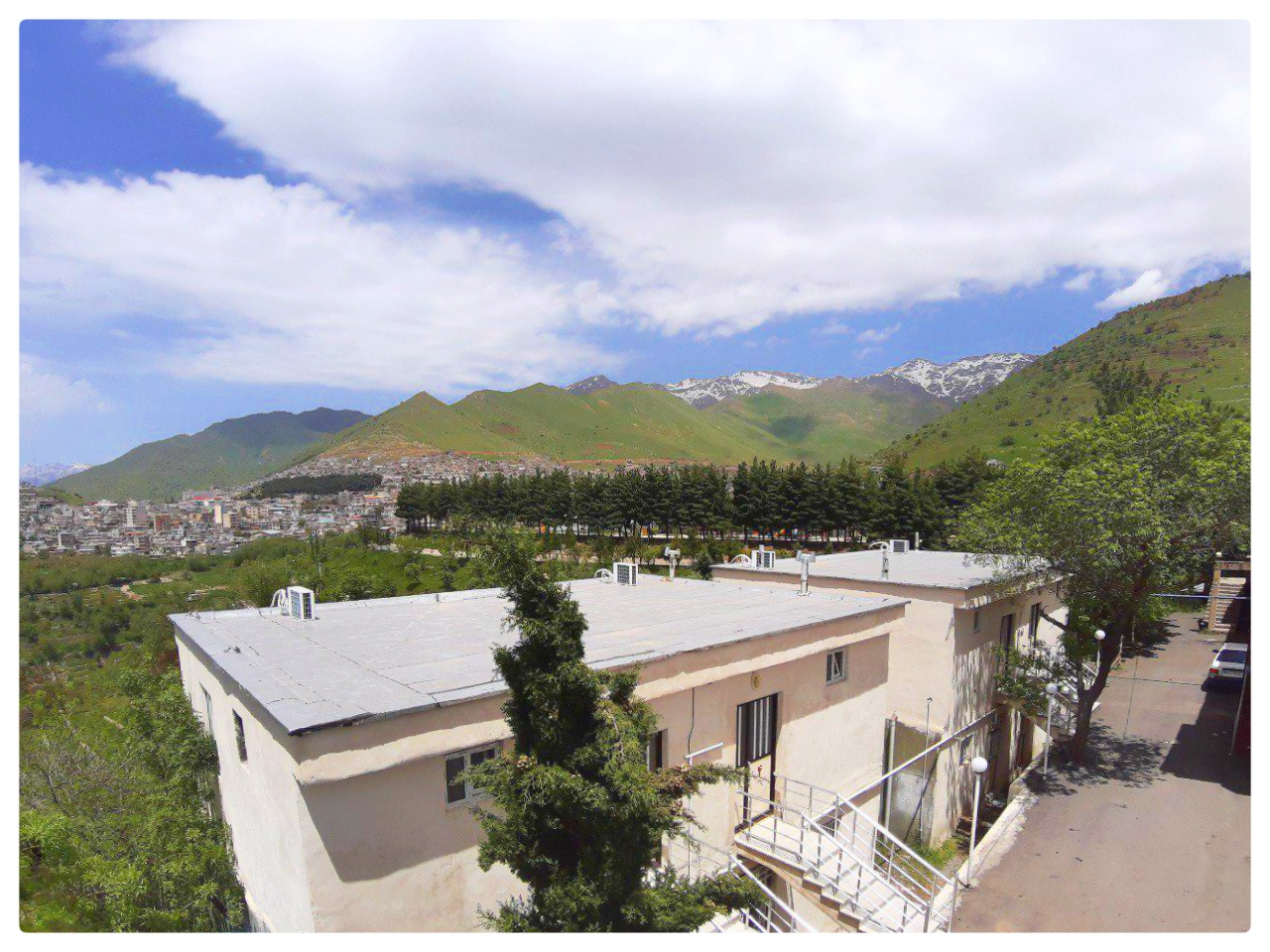 نمای بیرونی ساختمان نمای بیرونی ساختمان