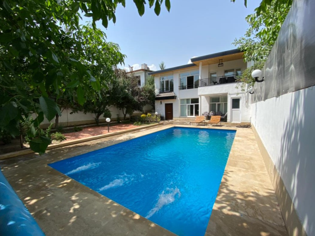 نمای اقامتگاه و استخر نمای اقامتگاه و استخر