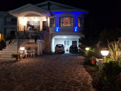 واحد مبله تک خواب آیدا