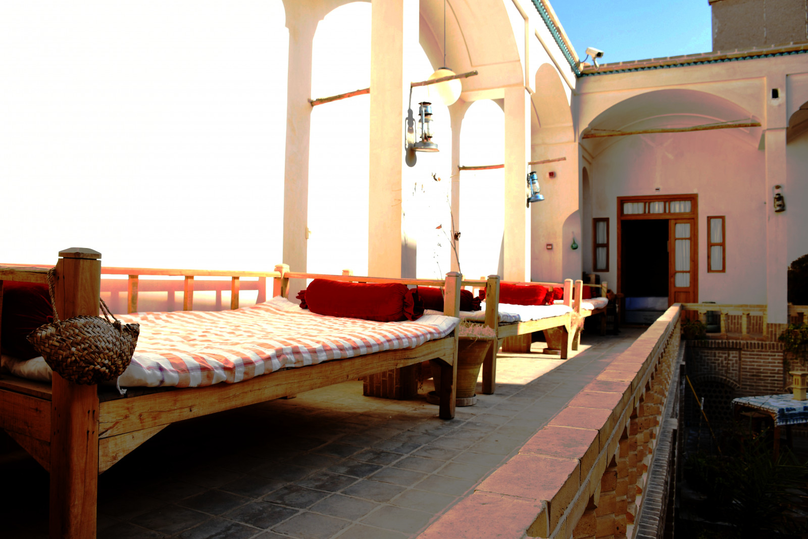 تخت سنتی