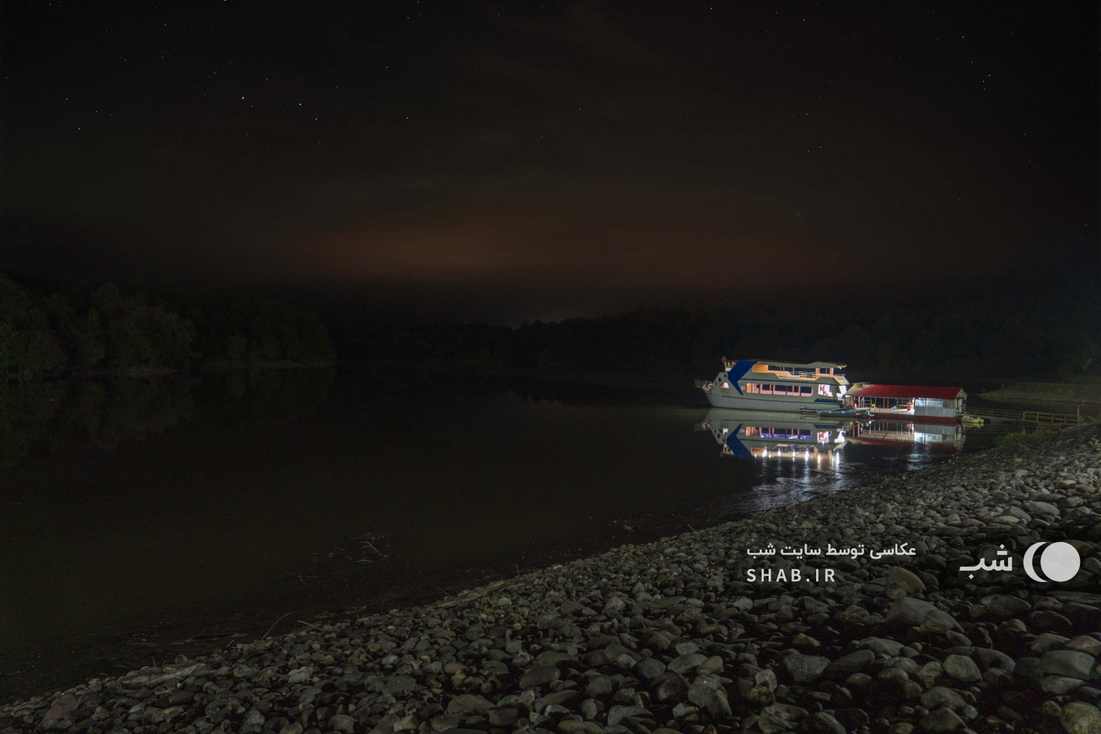 دریاچه دریاچه