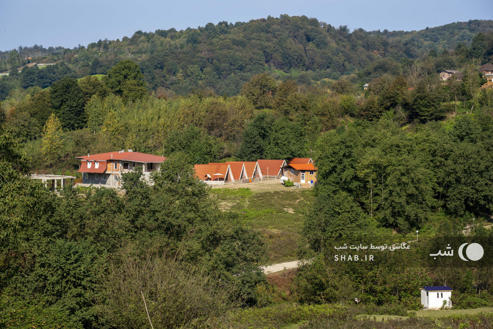 محوطه اطراف اقامتگاه محوطه اطراف اقامتگاه
