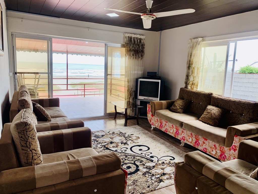 اتاق پذیرایی طبقه 1