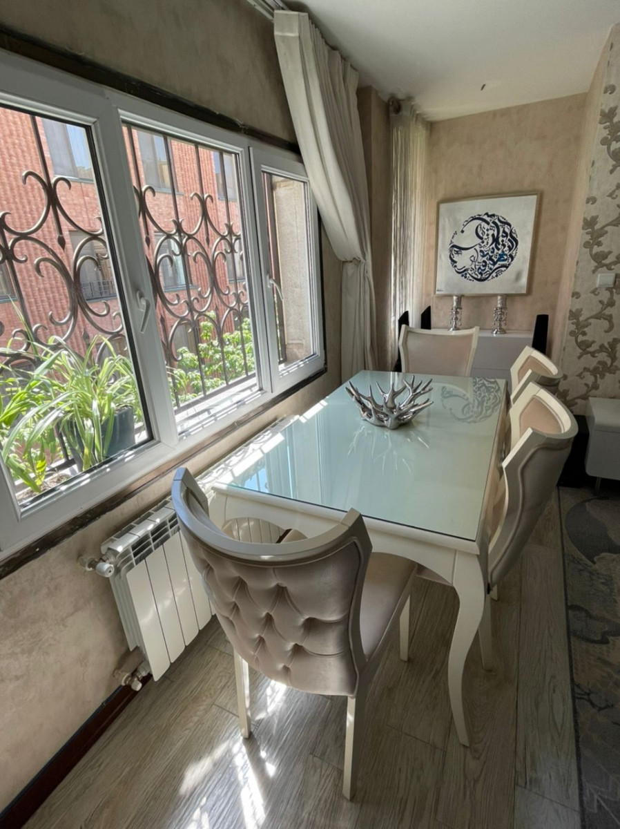 میزغذاخوری