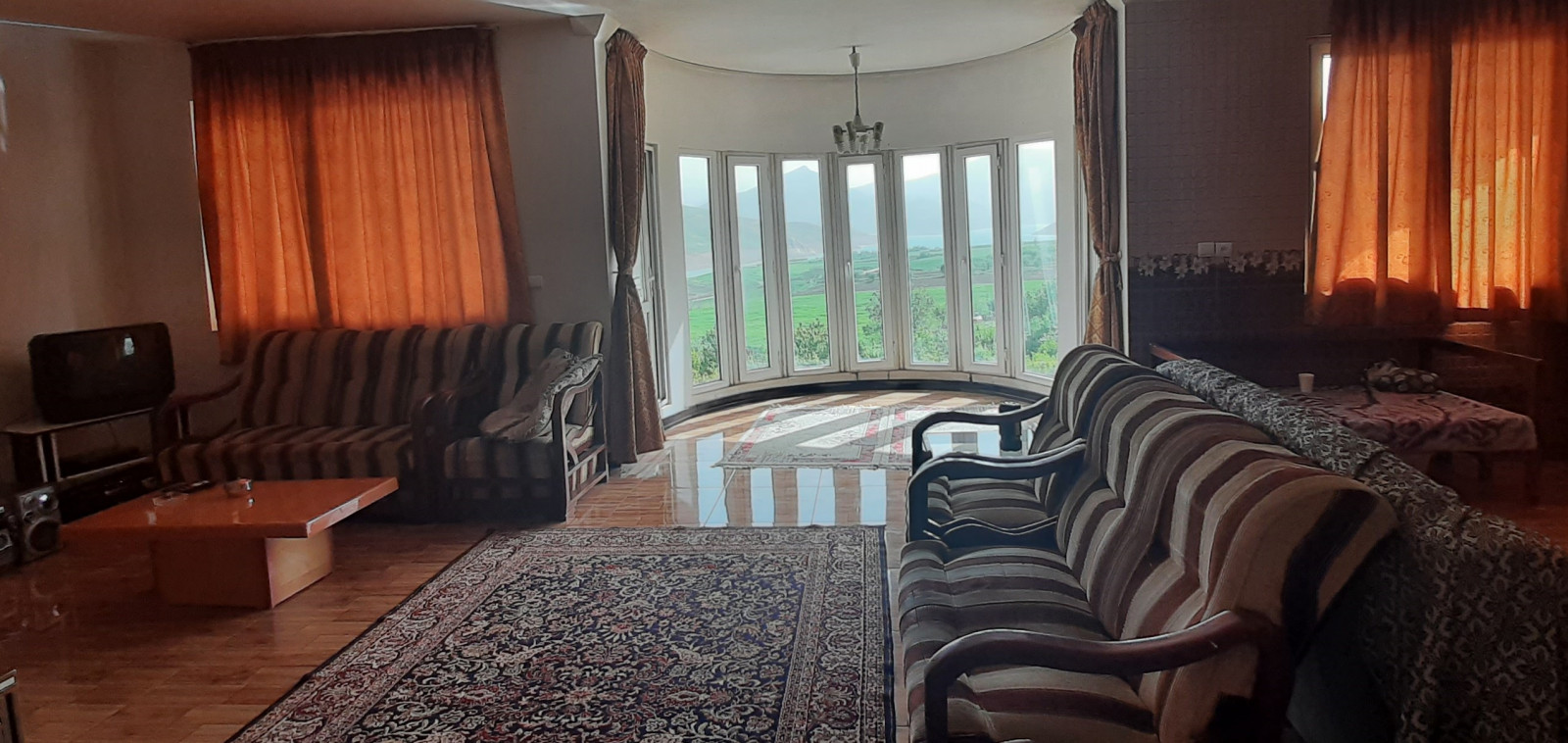 اتاق پذیرایی