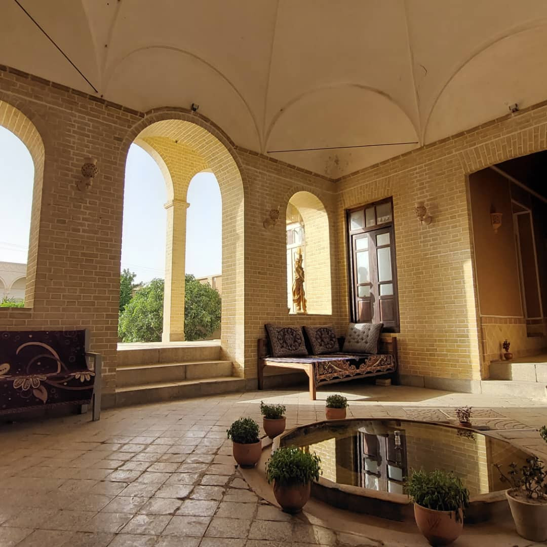 محوطه حوضچه