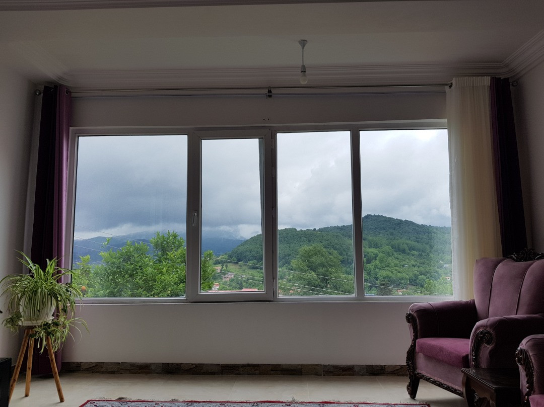 پنجره پذیرایی