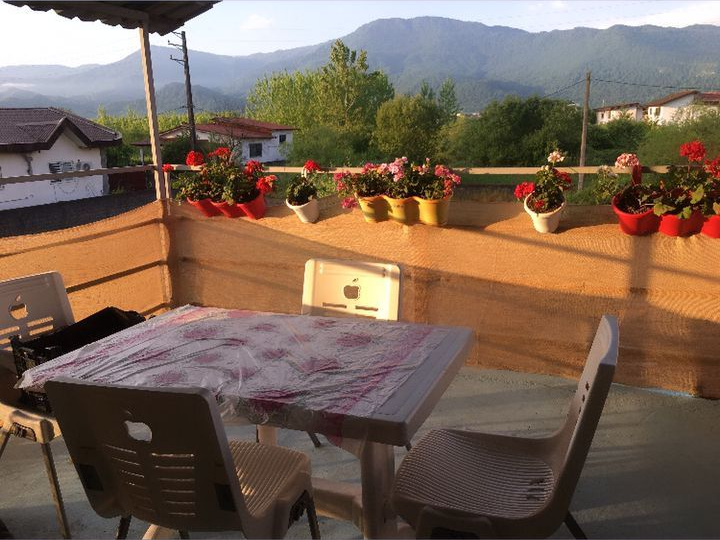 نمای شرق و جنوبی تراس