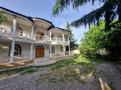 واحد سه خواب با دسترسی آسان به سایر اماکن