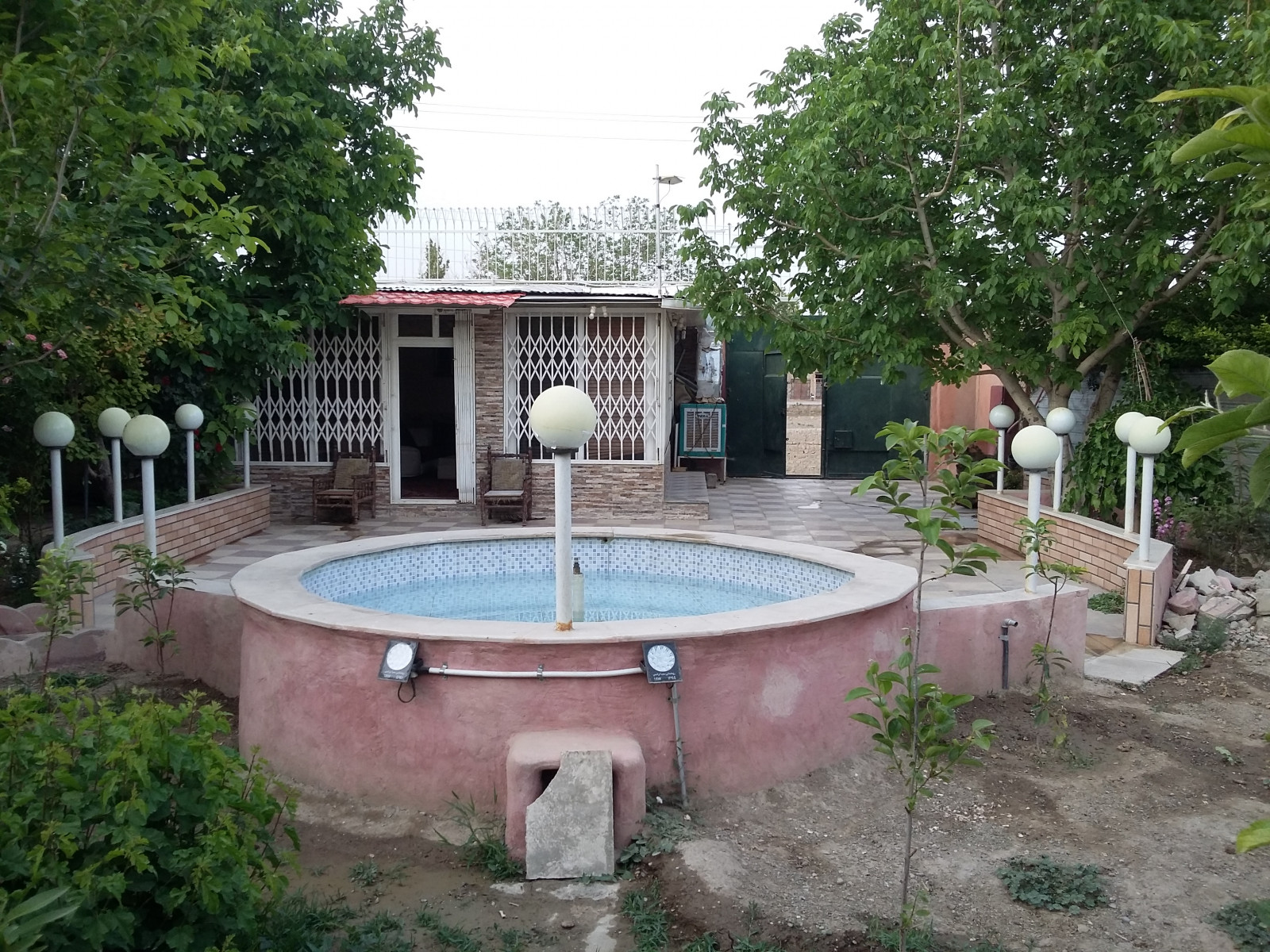 نمای محوطه