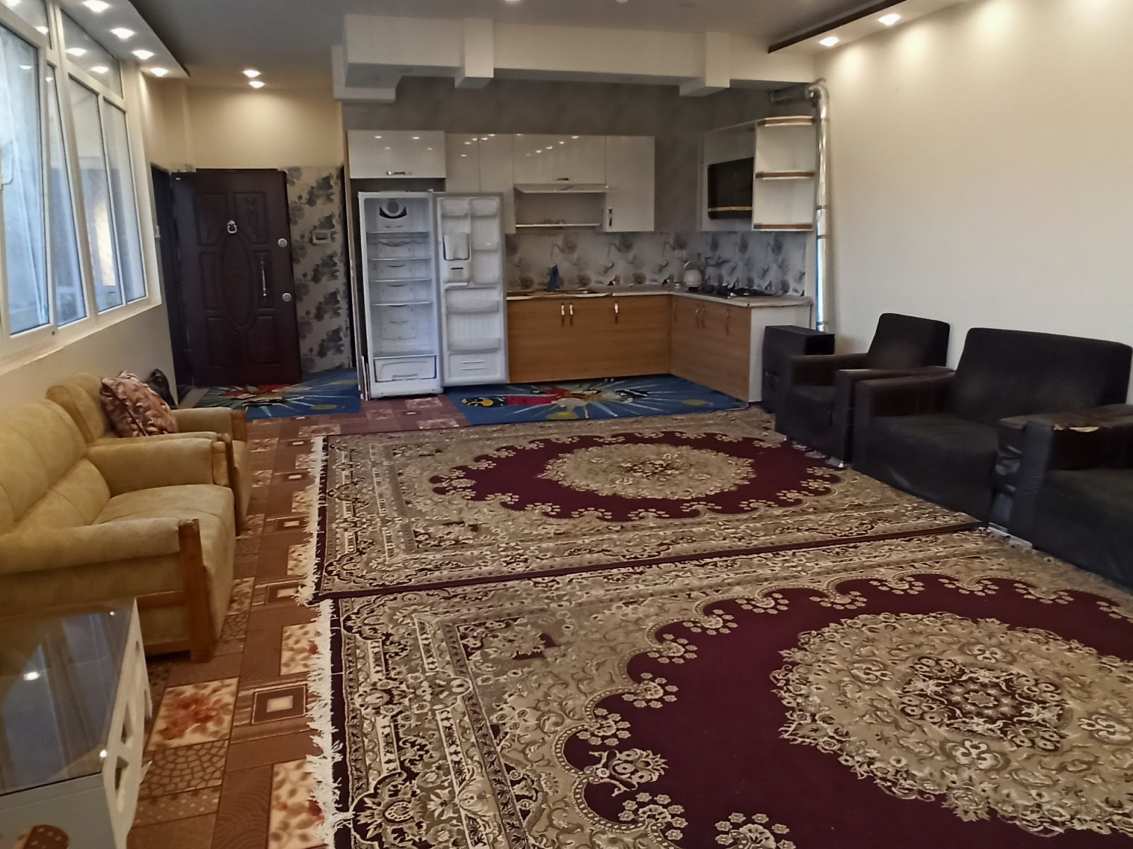 سالن طبقه بالا سالن طبقه بالا