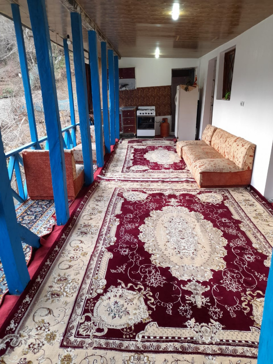 تراس و آشپزخانه