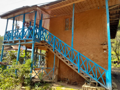 خانه سنتی در قلب طبیعت و کنار رودخانه