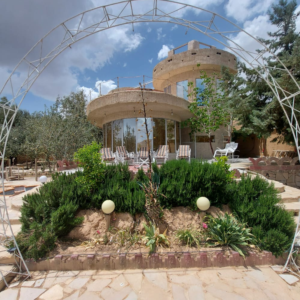 نمای ساختمان