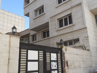 آپارتمان پاسداران، طبقه‌ی دوم، واحد (1)
