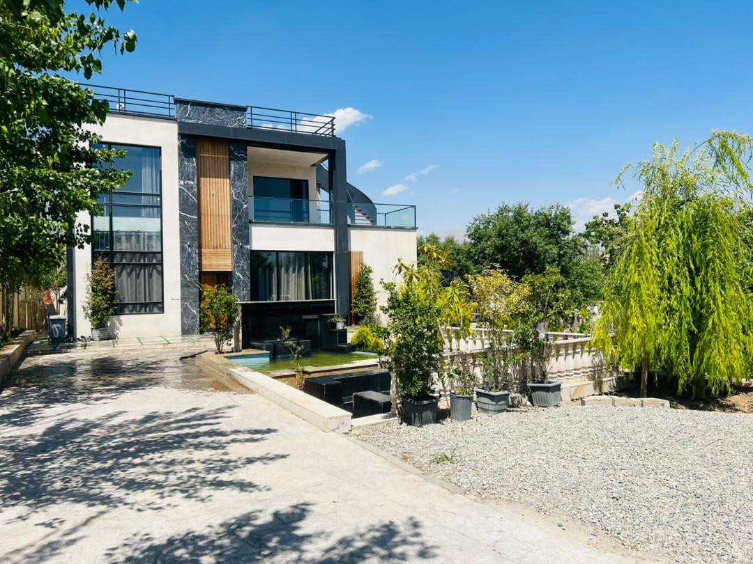 نمای ساختمان از جلو نمای ساختمان از جلو