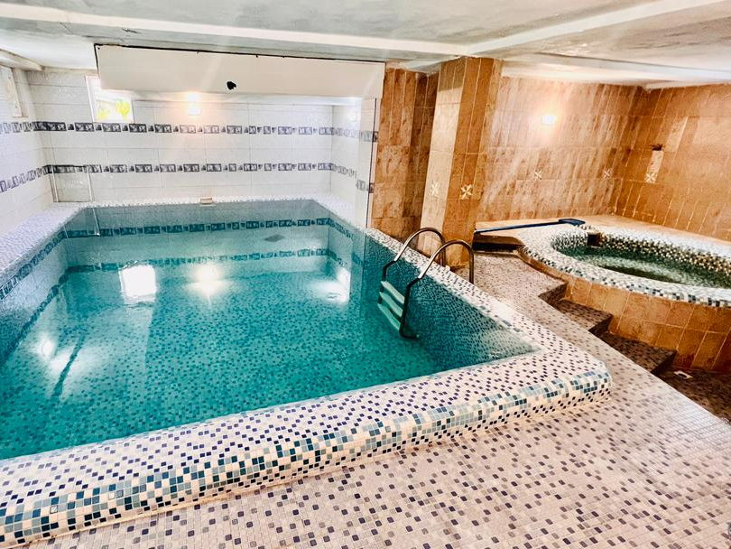 استخر استخر