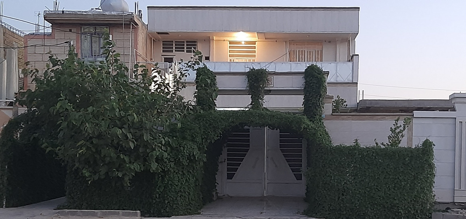 نمای ساختمان