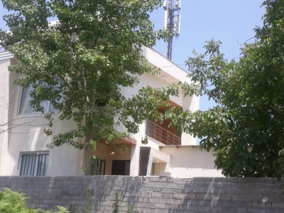 ویلای تریپلکس استخردار با بیلیارد و فوتبال‌دستی