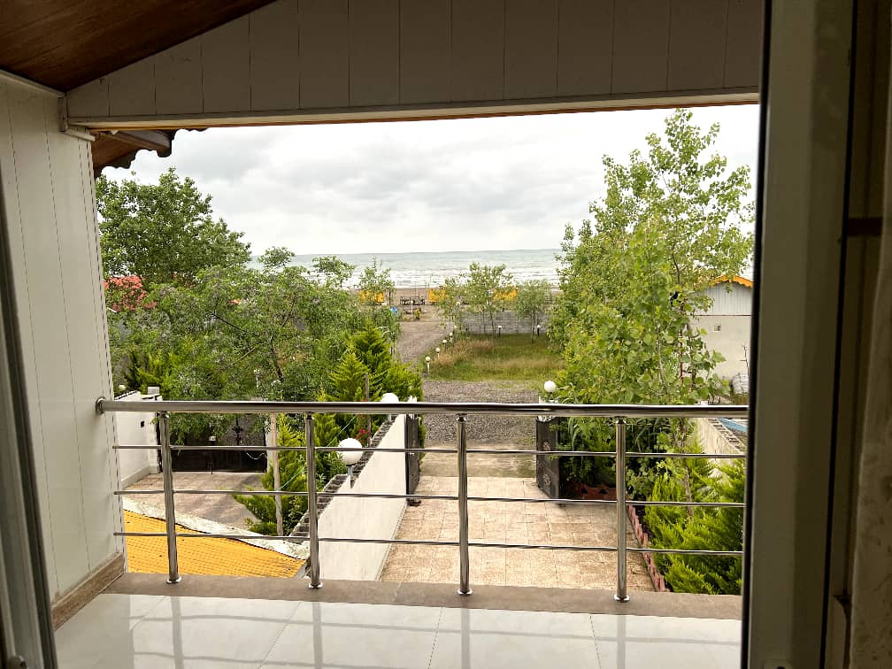 ویو تراس بالا