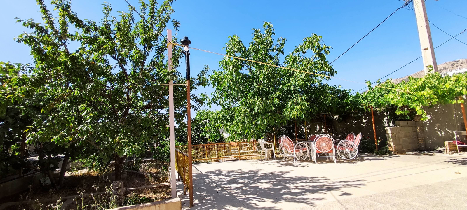 نمای حیاط نمای حیاط