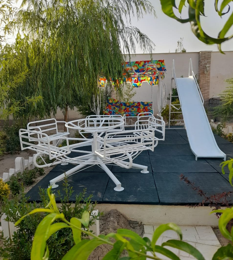 زمین بازی