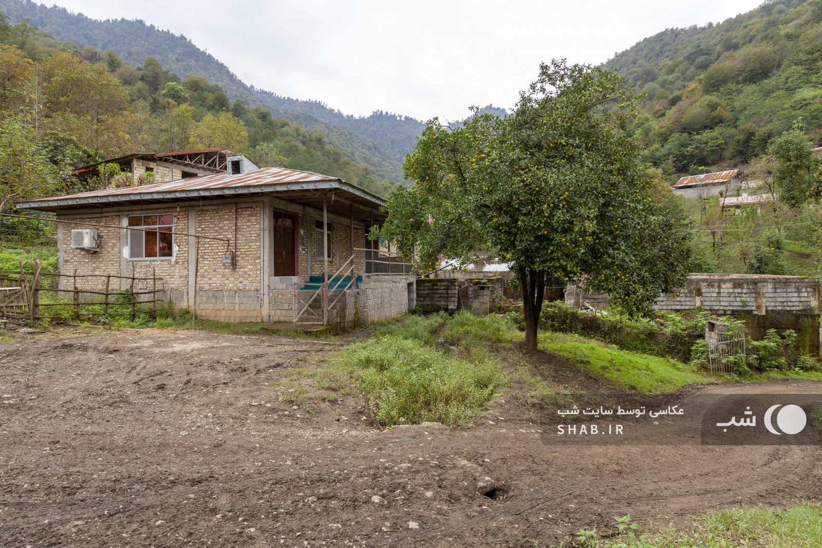 محوطه اقامتگاه