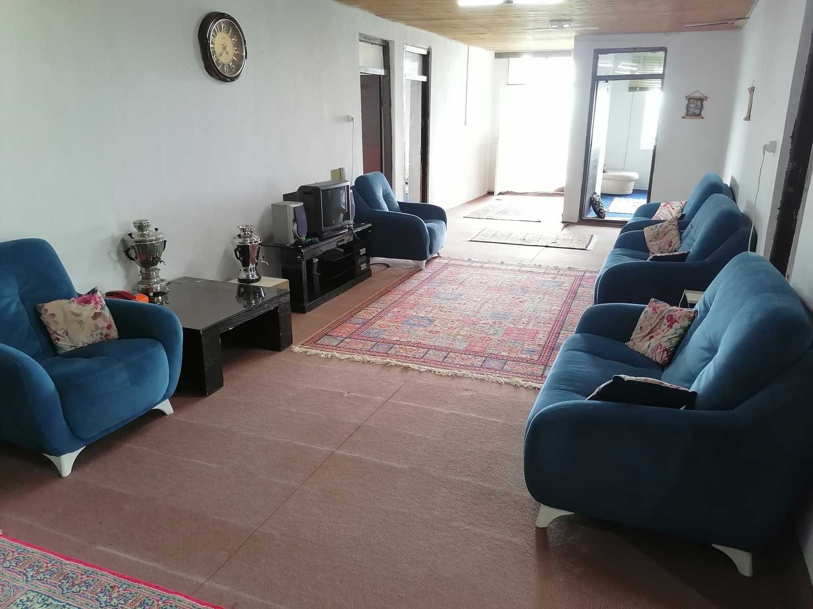 به مساحت ۵۰ متر مربع