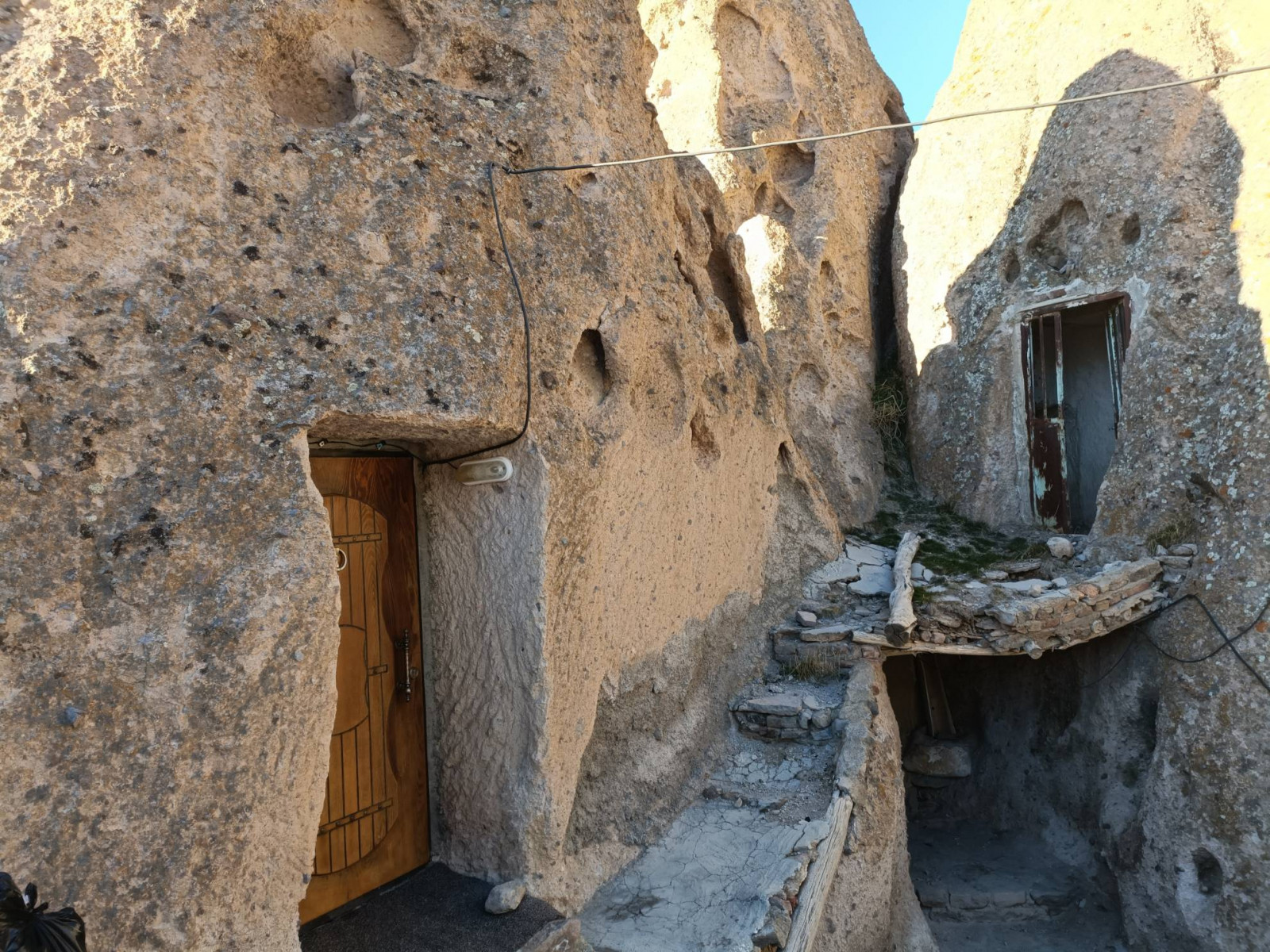 نمای بیرونی ساختمان