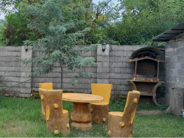 میز گرد چهارنفره ،  باربیکیو