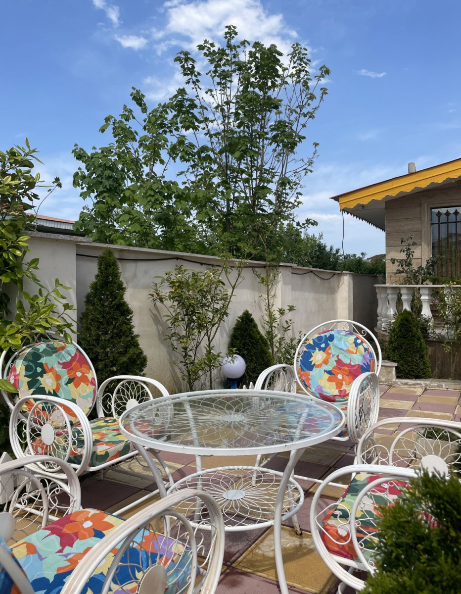 میز و صندلی حیاط