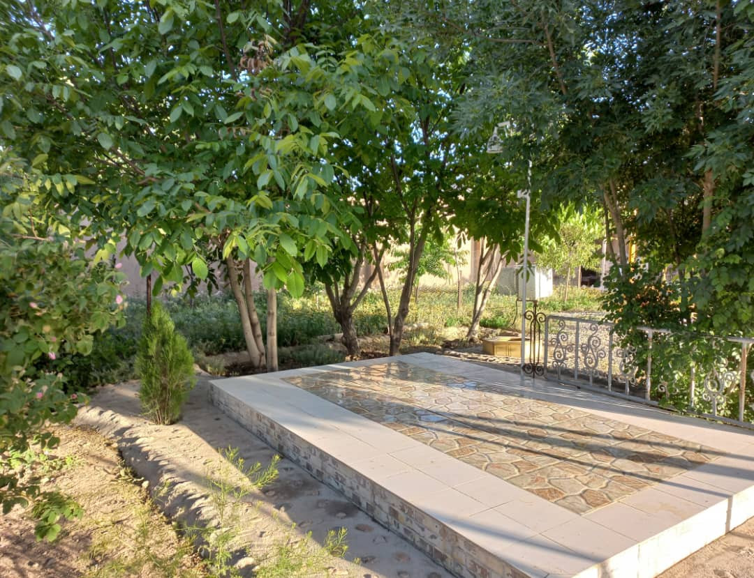 حیاط