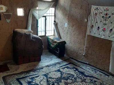 اقامتگاه بومگردی حاج عطا(اتاق گلایل)