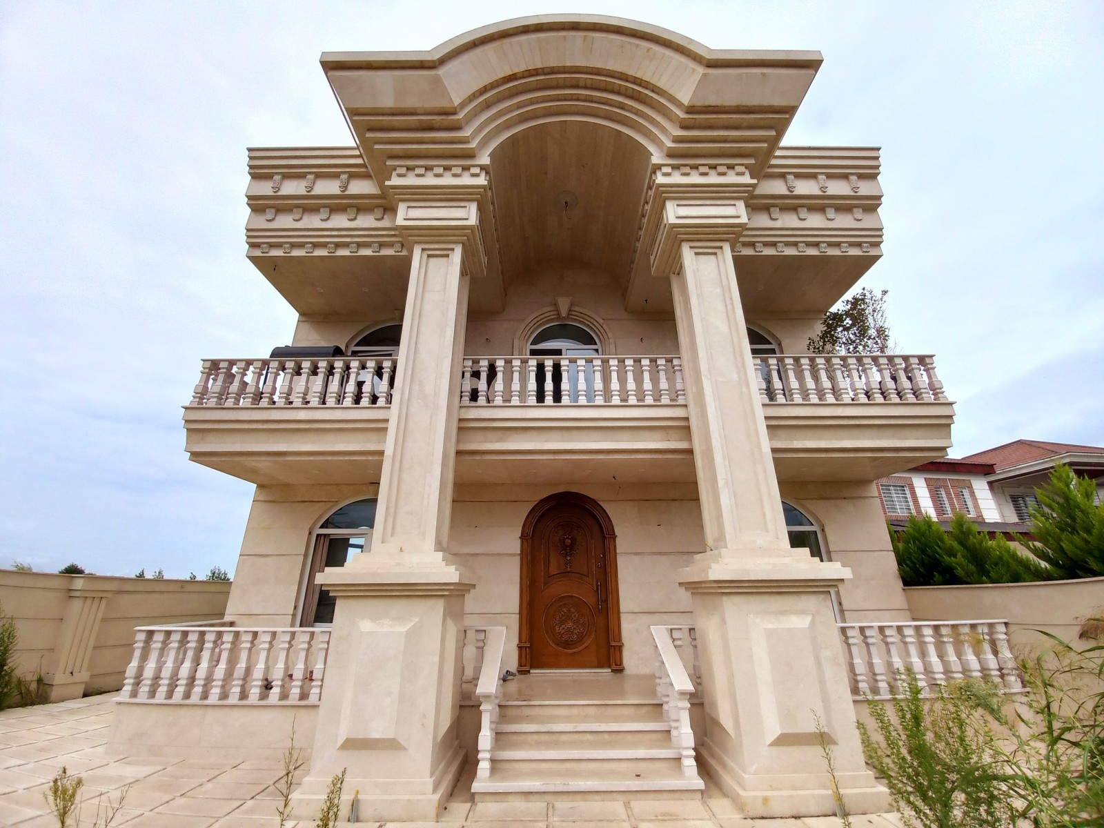 نمای ساختمان