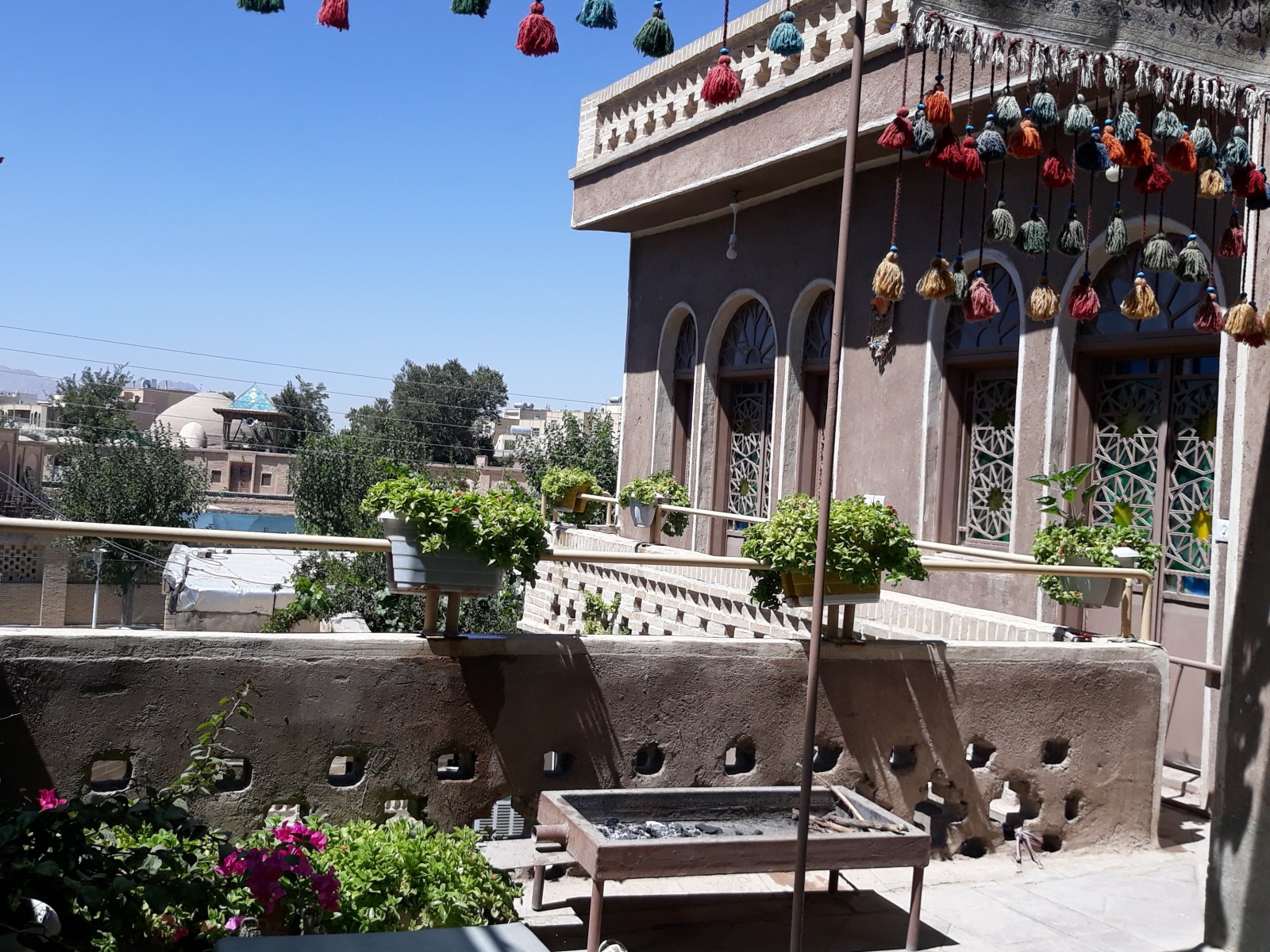 نمای از الاچیق