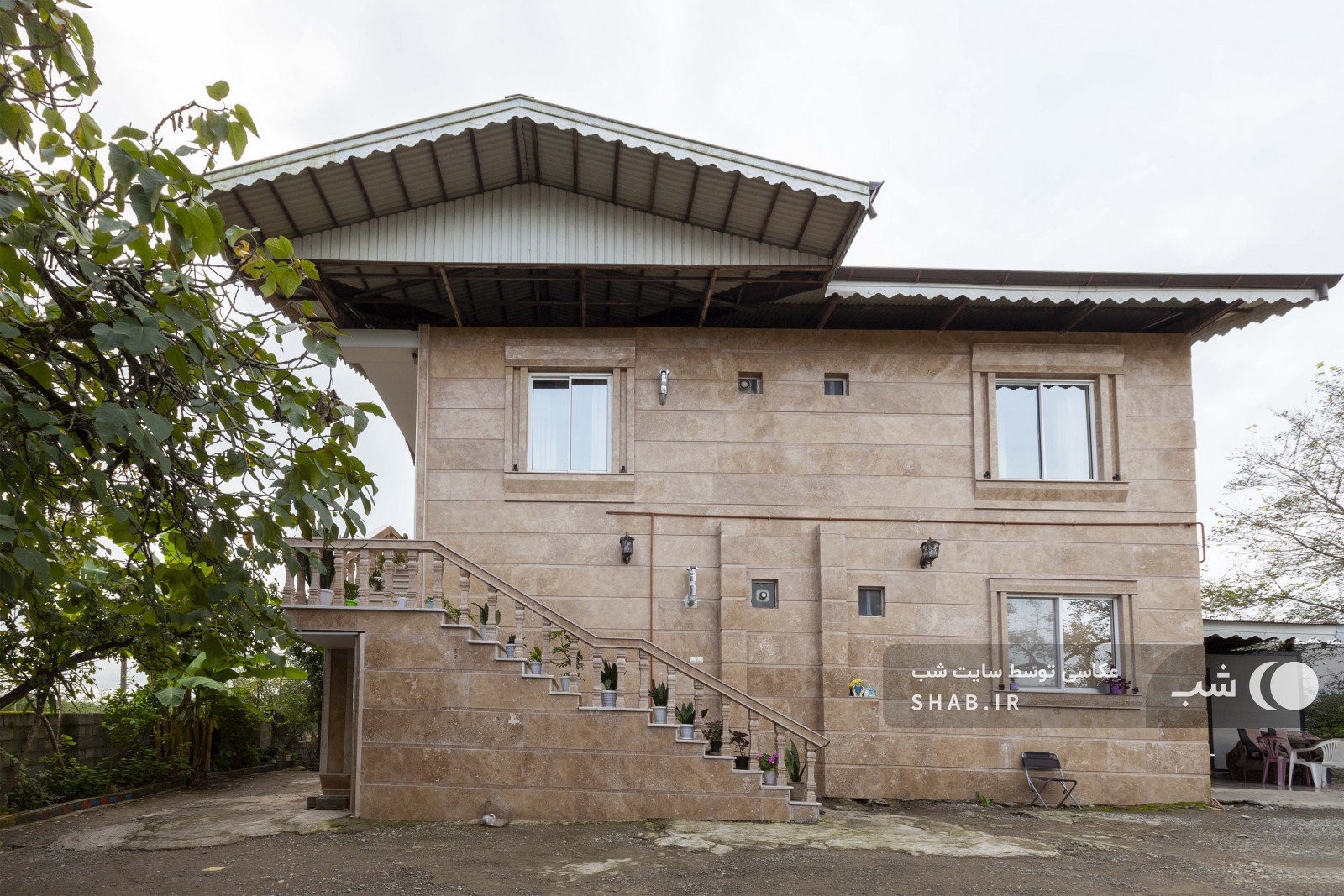 نمای کناری نمای کناری