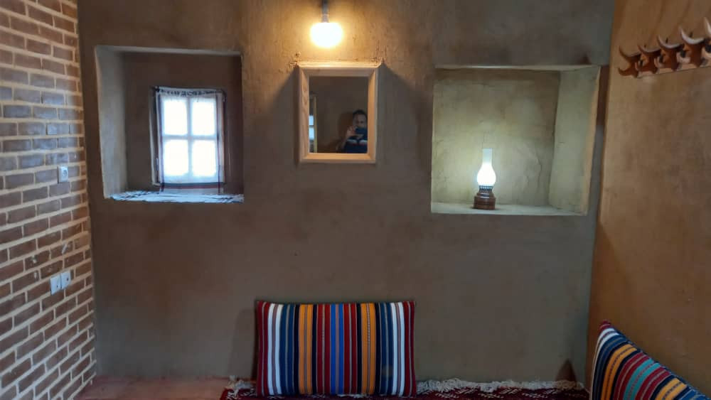 اتاق زادگاه