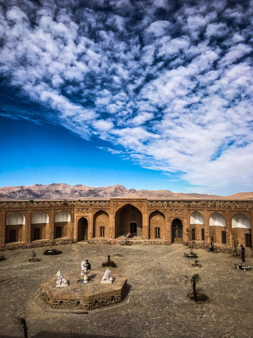 نمای کاروانسرا