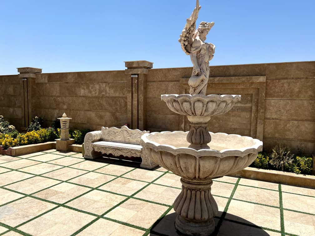 حیاط