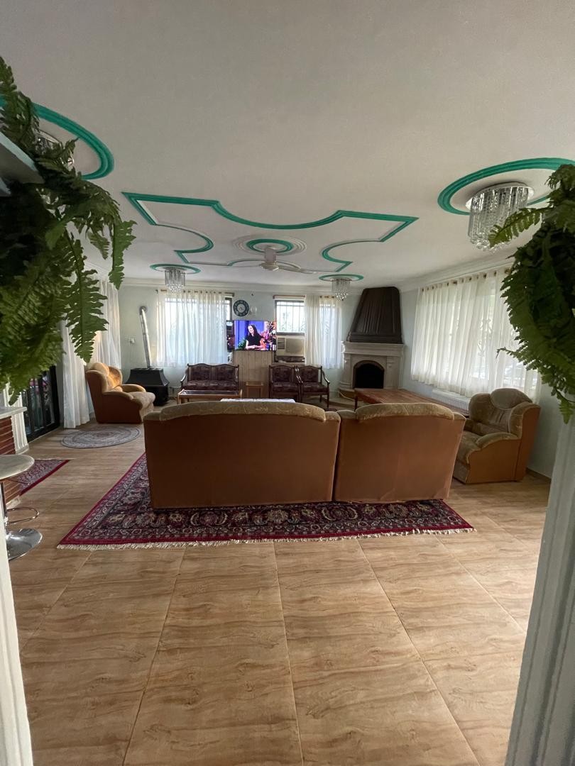 سالن پذیرایی دلباز سالن پذیرایی دلباز