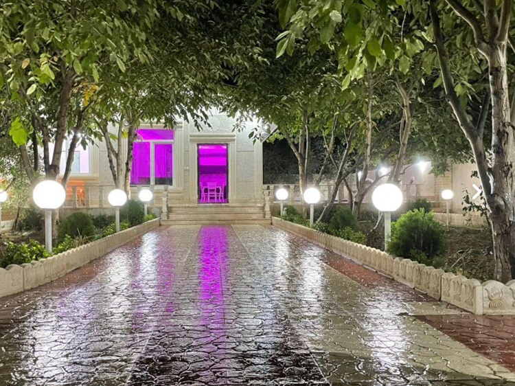 نمای بیرونی ساختمان