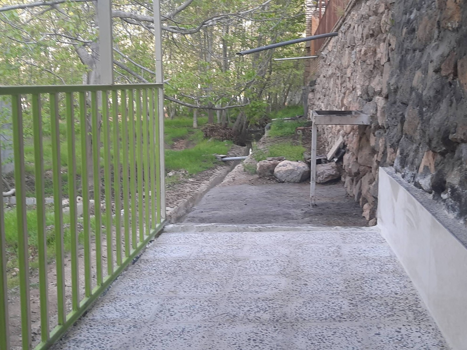 نمای بیرونی ساختمان