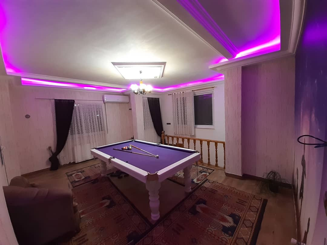 میز بیلیارد میز بیلیارد