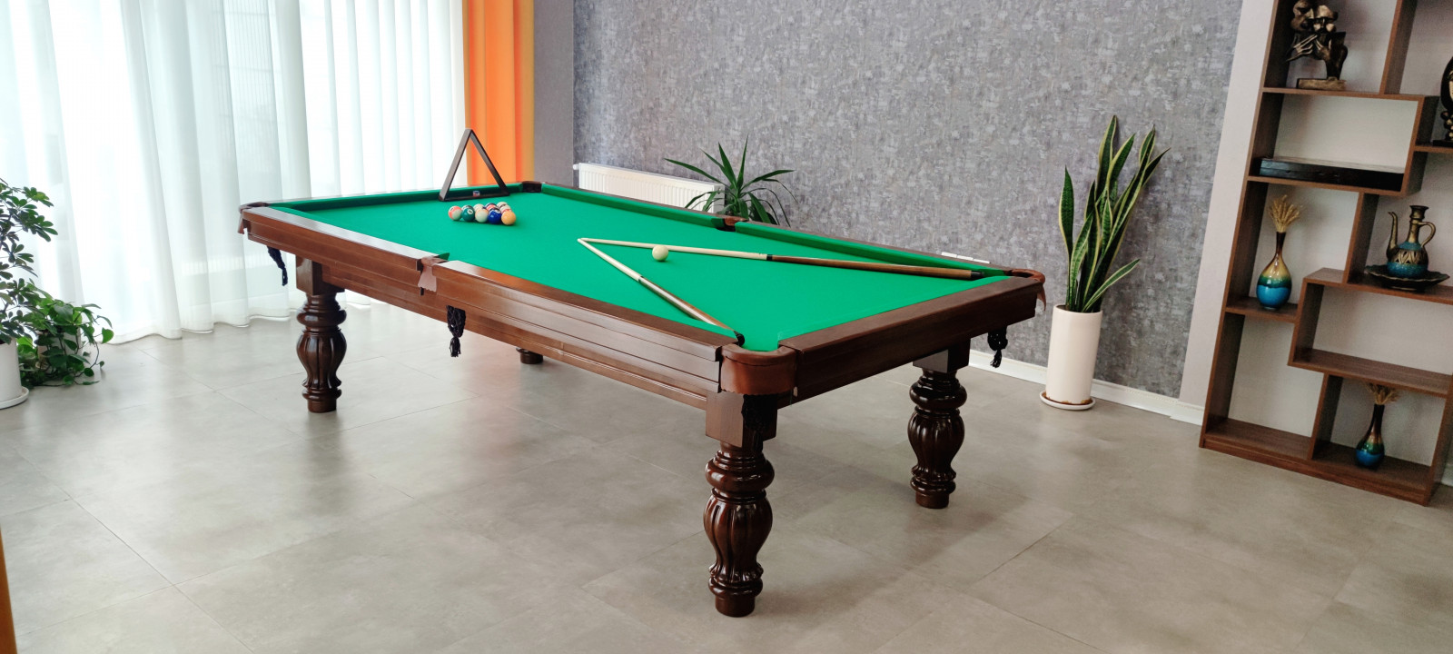 میز بیلیارد ۹ فوت میز بیلیارد ۹ فوت