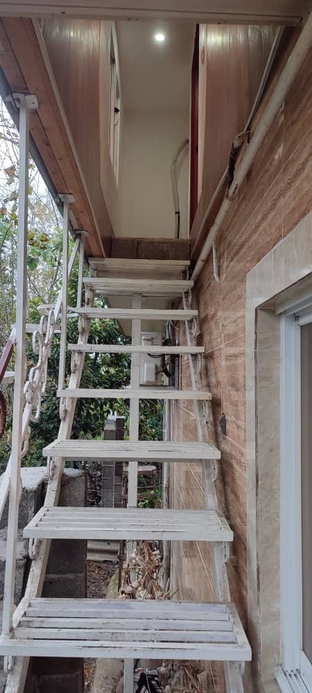 پلههای ورودی اتاق بهارخواب پلههای ورودی اتاق بهارخواب