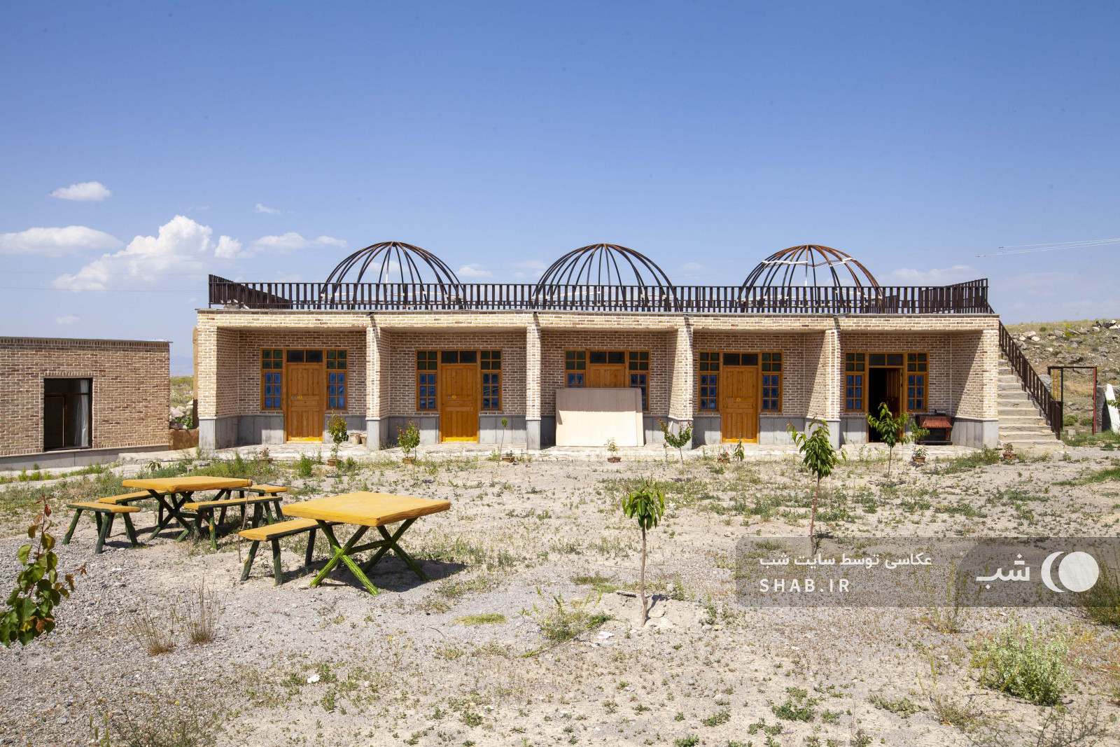 محوطه اقامتگاه