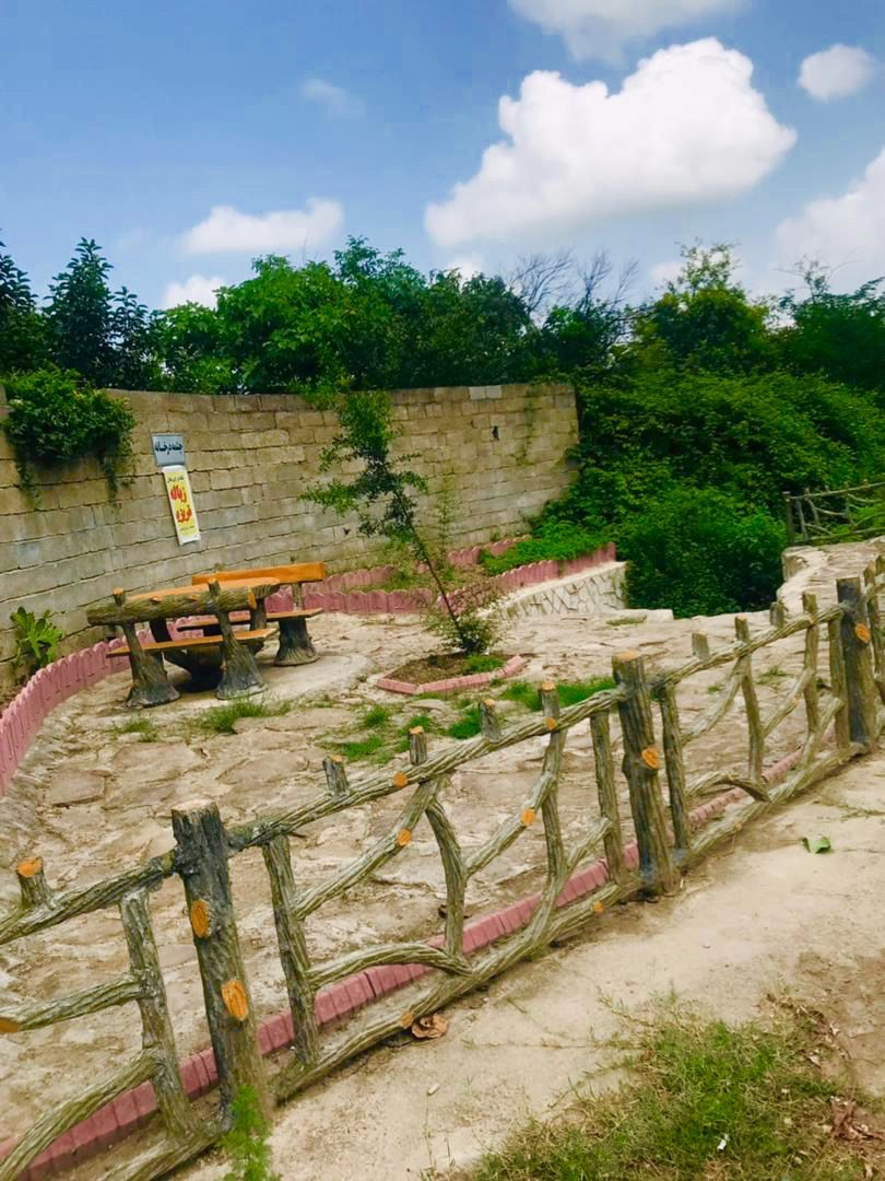 چشمه جنب ویلا چشمه جنب ویلا