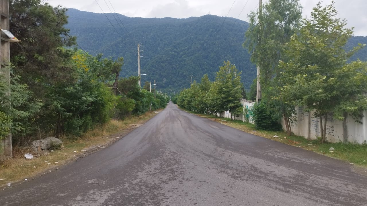 خیابان منتهی به ویلا