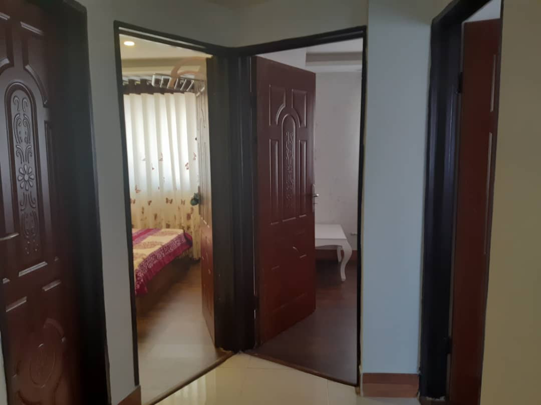 ورودی اتاق‌خواب‌ها