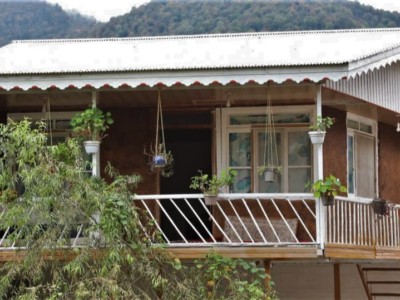 کلبه چوبی با چشمانداز جنگل و کوهستان - واحد 4 کلبه چوبی با چشمانداز جنگل و کوهستان - واحد 4